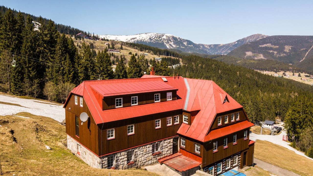 Capkova Chata Hotel Pec pod Snezkou Bagian luar foto